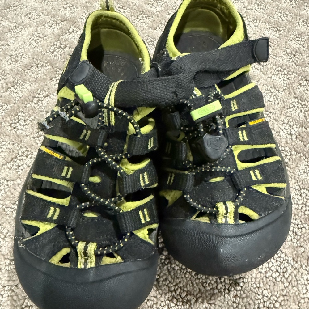 Keen Kids Black and Green Outdoor Shoes